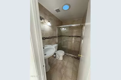 8110 N 31st Drive, Phoenix, AZ 85051 - Photo 10