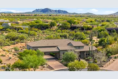 8597 E Arroyo Seco Road, Scottsdale, AZ 85266 - Photo 10