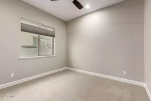 25916 N 19th Ln, Phoenix, AZ 85085 - Photo 32