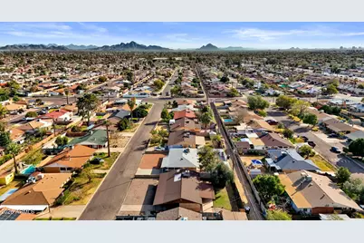 3939 W Cavalier Drive, Phoenix, AZ 85019 - Photo 26