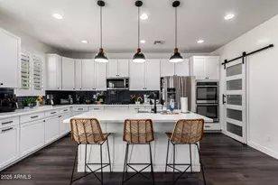 2510 E Fawn Dr, Phoenix, AZ 85042 - Photo 12