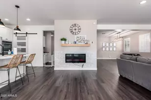 2510 E Fawn Dr, Phoenix, AZ 85042 - Photo 10