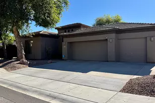 571 W Locust Dr., Chandler, AZ 85248 - Photo 2