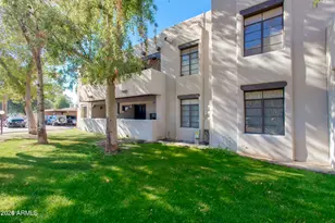 1449 E Highland Ave, Phoenix, AZ 85014 - Photo 1