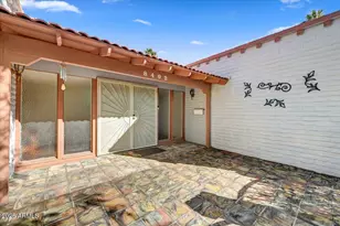 8402 E Stella Ln, Scottsdale, AZ 85250 - Photo 4