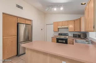 9846 W Tonopah Dr, Peoria, AZ 85382 - Photo 10