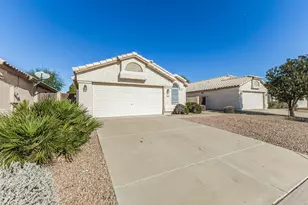 9846 W Tonopah Dr, Peoria, AZ 85382 - Photo 2