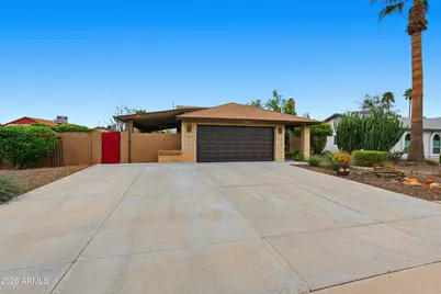 1805 W Curry Drive, Chandler, AZ 85224 - Photo 2