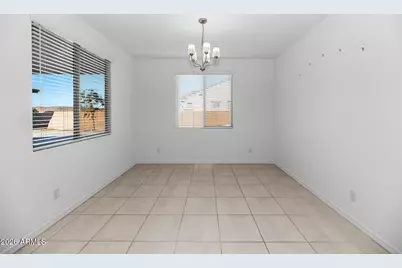 11208 S 52nd Lane, Laveen, AZ 85339 - Photo 10
