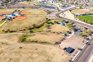 18334 W Marshall Ln, Surprise, AZ 85388 - Photo 56