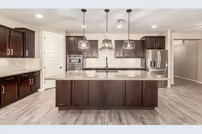 18334 W Marshall Lane, Surprise, AZ 85388 - Photo 14