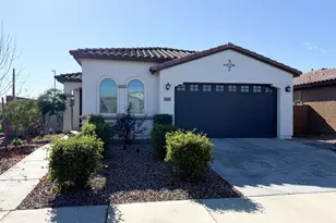 127 E Gemini Pl, Chandler, AZ 85249 - Photo 2