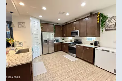 127 E Gemini Place, Chandler, AZ 85249 - Photo 8