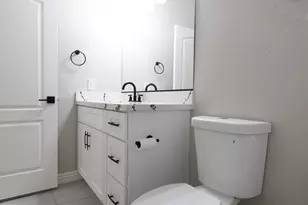 38149 W Isabella Ln, Maricopa, AZ 85138 - Photo 18