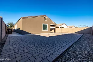 38149 W Isabella Ln, Maricopa, AZ 85138 - Photo 34