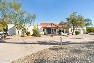 9131 N 48th Pl, Paradise Valley, AZ 85253 - Photo 40