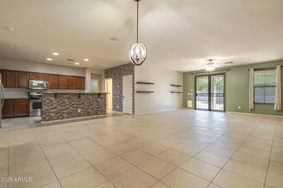 18433 W Sunnyslope Lane, Waddell, AZ 85355 - Photo 6