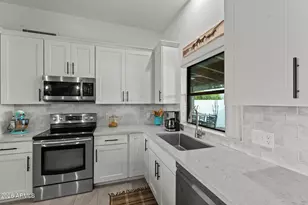 312 E Galvin St, Phoenix, AZ 85086 - Photo 30