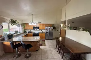 3228 W Muriel Dr, Phoenix, AZ 85053 - Photo 4