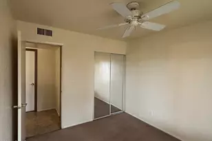 3228 W Muriel Dr, Phoenix, AZ 85053 - Photo 12