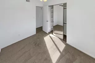 9206 W Mescal St, Peoria, AZ 85345 - Photo 4