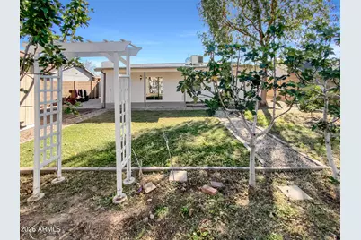 9206 W Mescal Street, Peoria, AZ 85345 - Photo 14