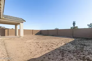 5423 W Manzanita Dr, Glendale, AZ 85302 - Photo 32