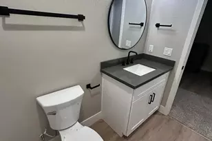 825 W Dobbins Rd, Phoenix, AZ 85041 - Photo 48