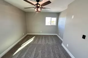 825 W Dobbins Rd, Phoenix, AZ 85041 - Photo 46