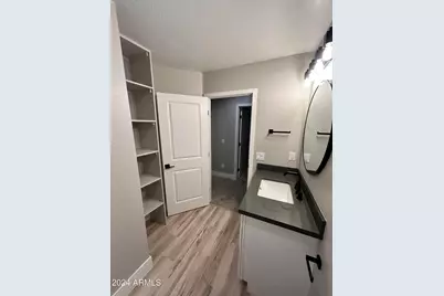 825 W Dobbins Road, Phoenix, AZ 85041 - Photo 8