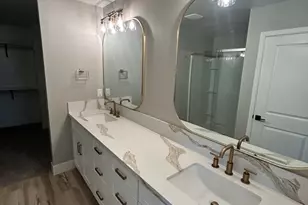 825 W Dobbins Rd, Phoenix, AZ 85041 - Photo 86