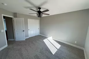 825 W Dobbins Rd, Phoenix, AZ 85041 - Photo 96