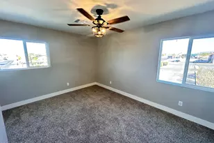 825 W Dobbins Rd, Phoenix, AZ 85041 - Photo 82