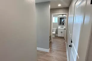 825 W Dobbins Rd, Phoenix, AZ 85041 - Photo 16