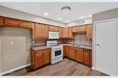 4127 N 74th Avenue, Phoenix, AZ 85033 - Photo 20