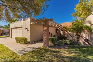 112 Leisure World, Mesa, AZ 85206 - Photo 2