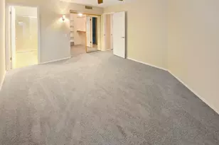 10401 W Hutton Dr, Sun City, AZ 85351 - Photo 4