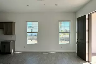 8232 E University Dr, Mesa, AZ 85207 - Photo 10