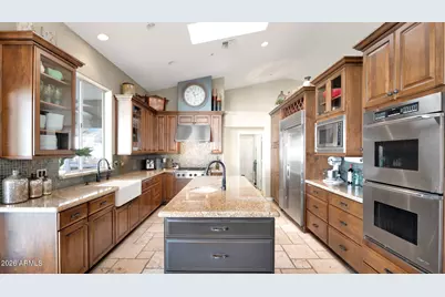 8638 E Dahlia Drive, Scottsdale, AZ 85260 - Photo 22