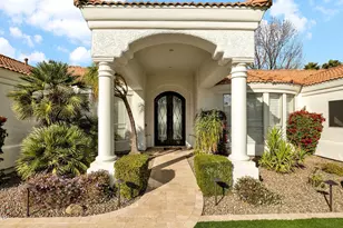 8638 E Dahlia Dr, Scottsdale, AZ 85260 - Photo 4