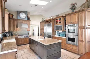 8638 E Dahlia Dr, Scottsdale, AZ 85260 - Photo 26