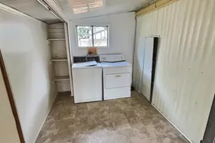 4065 E University Dr, Mesa, AZ 85205 - Photo 14