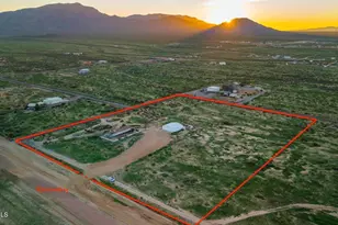 51718 W Donald Rd, Aguila, AZ 85320 - Photo 2