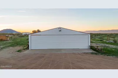 51718 W Donald Road, Aguila, AZ 85320 - Photo 22