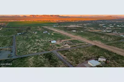 51718 W Donald Road, Aguila, AZ 85320 - Photo 52