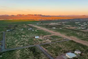 51718 W Donald Rd, Aguila, AZ 85320 - Photo 52