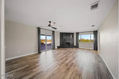 51718 W Donald Road, Aguila, AZ 85320 - Photo 10