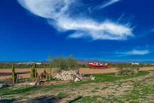 51718 W Donald Rd, Aguila, AZ 85320 - Photo 46