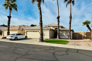 22008 N 66th Ln, Glendale, AZ 85310 - Photo 2