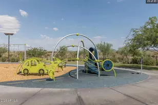 10743 W Desert Elm Ln, Peoria, AZ 85383 - Photo 10